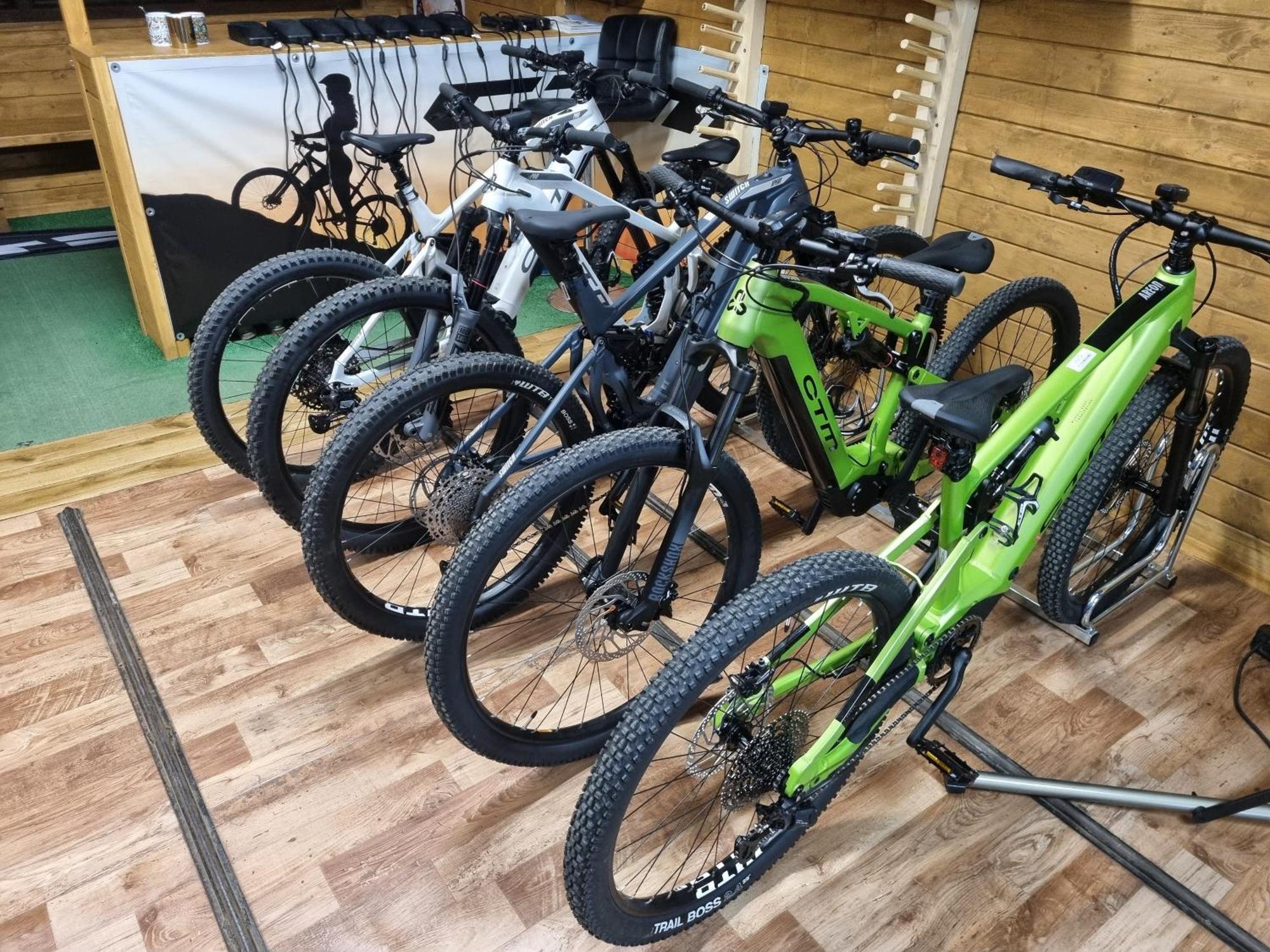 Apartament Elbrus Czyrna Szczyrk Wypozyczalnia Rowerow E-Bike Czyrna Szkola Narciarska & Wypozyczalnia Ski Serwis Exterior photo